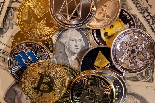 Các 'cá mập' có dấu hiệu tháo chạy khỏi Bitcoin