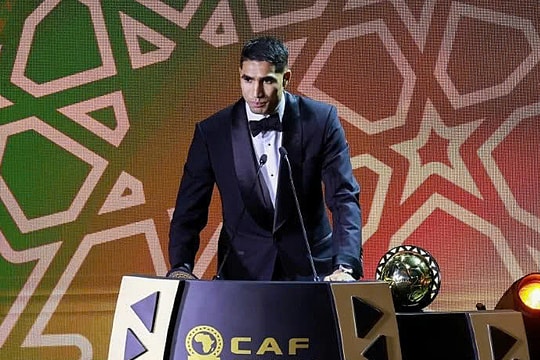 Vượt qua Salah, Hakimi giành Bóng Vàng châu Phi