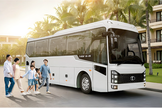 Thaco ra mắt bus ghế ngồi Cruizer 95S