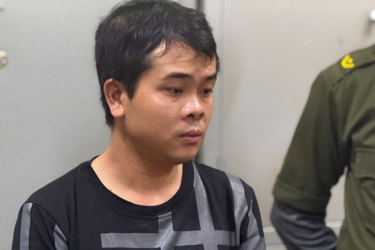 Cướp dây chuyền trong trường học của con