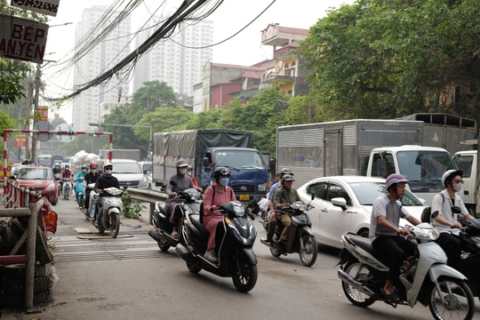 Hà Nội thí điểm cấm ôtô trên 10 tấn đi vào ba tuyến đường