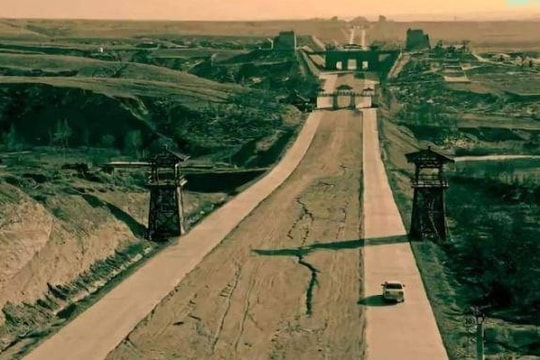 Tần Thủy Hoàng dùng kỹ thuật gì khiến con đường 2.200 năm không mọc cỏ?