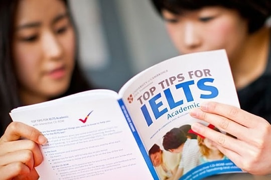 Tốn trăm triệu đồng 'săn' IELTS 7.0 nhưng đi làm chẳng dùng tiếng Anh