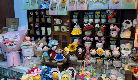 Hoa handmade lên ngôi trong ngày 20-11