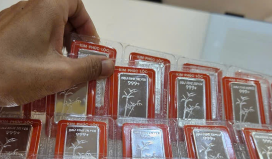Giá bạc hôm nay 20-11: Bạc Phú Quý gây bất ngờ