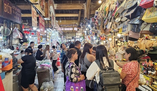 UOB: Người tiêu dùng Việt dẫn đầu khu vực ASEAN về mức độ lạc quan