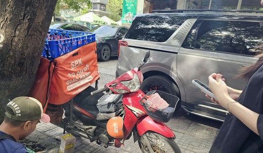 Shopee siết chính sách trả hàng, nhà bán và người mua tranh cãi
