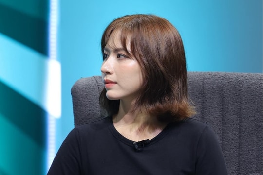 Tín Nguyễn khóc khi nhà ở Đắk Lắk ngập trong biển nước