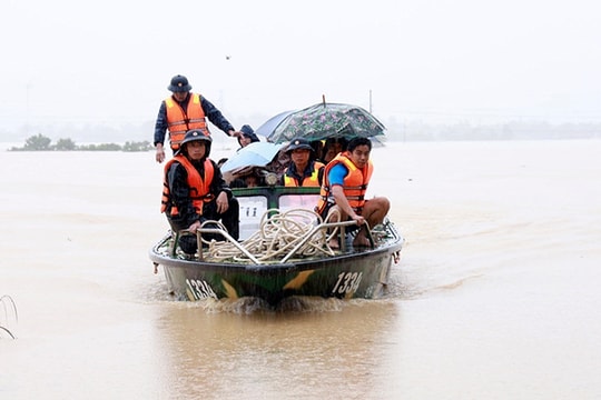 Thời tiết ngày 21/11: Mưa lớn kéo dài, lũ nhiều sông còn diễn biến phức tạp