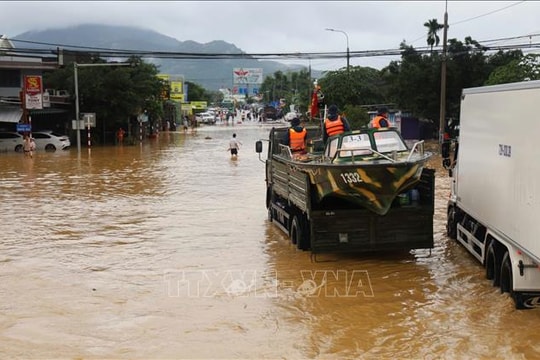 Kinh phí hỗ trợ 700 tỷ đồng khắc phục mưa lũ đã được chuyển về 4 địa phương