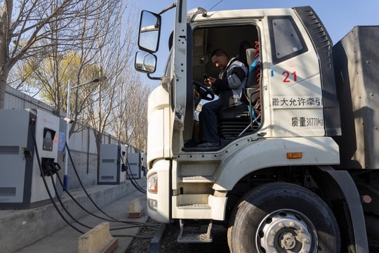 Trung Quốc chuyển đổi thần tốc sang xe tải điện