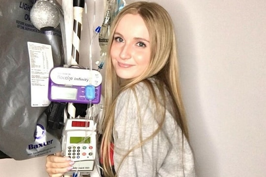 Bị bệnh tật hành hạ, cô gái 25 tuổi xin trợ tử