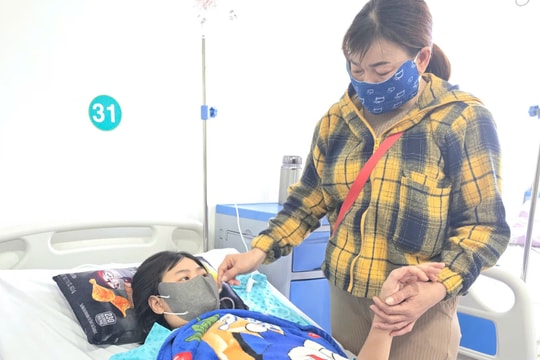 Cô gái 22 tuổi suy thận sau một năm làm việc trong 'trại' lừa đảo