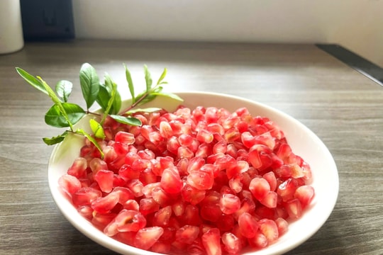 8 loại củ quả màu đỏ tốt cho da