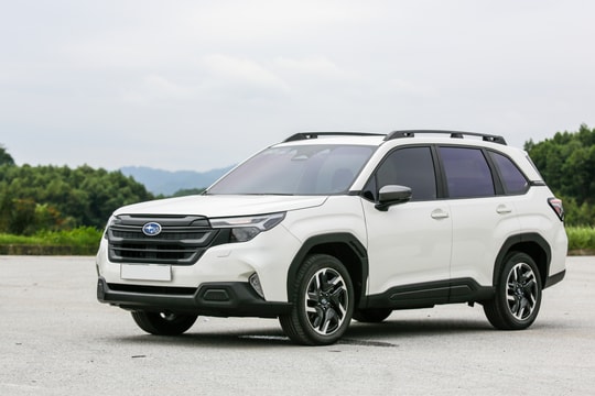 Subaru Forester 2025: xe hay gặp rào cản giá