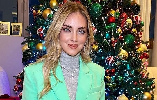 Fashionista đình đám 'phông bạt' từ thiện để đút túi triệu USD