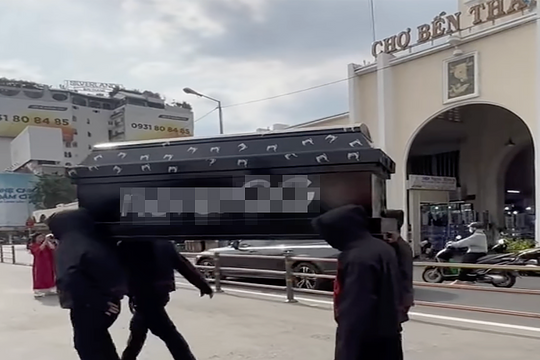 Nhóm khiêng quan tài trước chợ Bến Thành bị truy tố