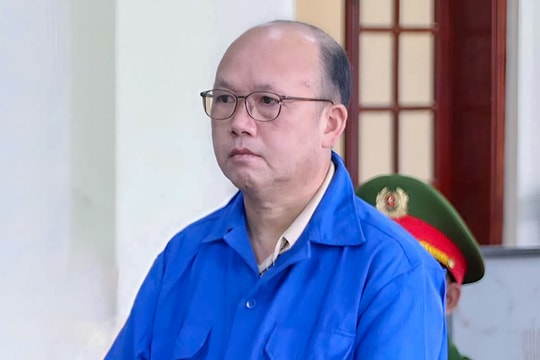 Cựu bí thư xã chở ma túy thuê bị phạt 18 năm tù