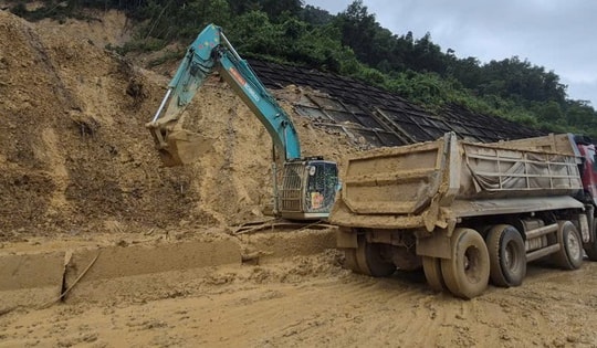 Thông tin quan trọng khi đi đường cao tốc nối Huế - Đà Nẵng, người dân cần biết