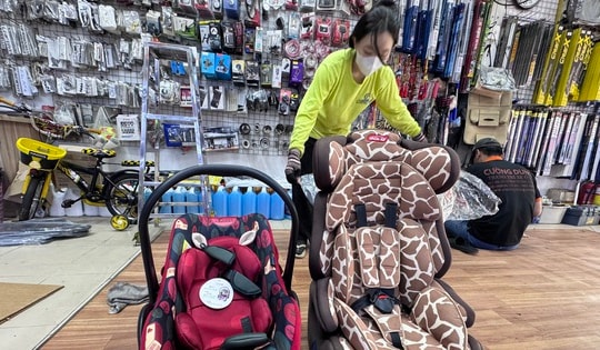 Chủ xe "rối não" không biết mua ghế an toàn nào cho trẻ