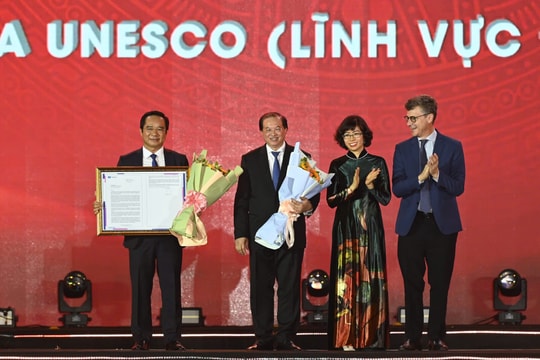 Khai mạc LHP Việt Nam lần thứ 24: TP.HCM nhận danh hiệu thành phố điện ảnh