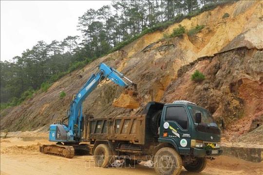 Khôi phục nhanh tuyến đường phục vụ cứu hộ, cứu nạn