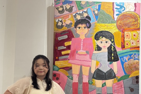 Triển lãm 'Trên trời dưới biển' dành tặng 40% doanh thu ủng hộ đồng bào miền Trung