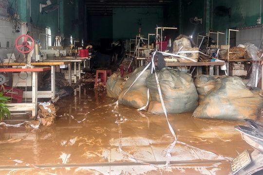 Tan hoang vùng rốn lũ Đăk Lăk