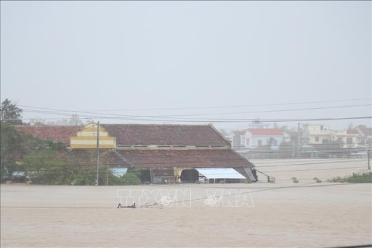 Đợt mưa lũ tại Nam Trung Bộ là một hiện tượng cực đoan, vượt kỷ lục lịch sử