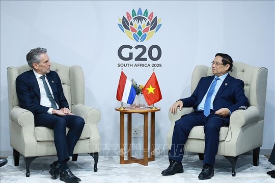 Thủ tướng Phạm Minh Chính gặp Thủ tướng Hà Lan và Thủ tướng Singapore nhân Hội nghị G20