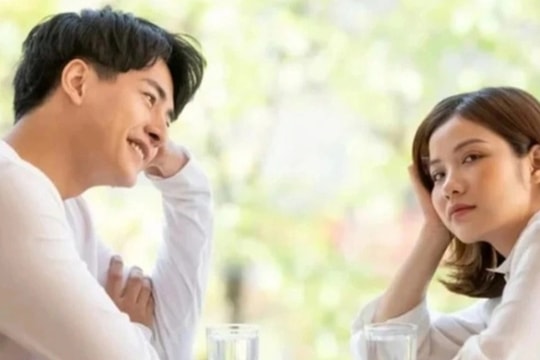 Phụ nữ phải xinh đẹp, vậy nên đàn ông trả tiền khi hẹn hò là đương nhiên