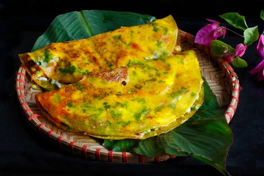 Cách làm bánh tráng nướng bằng chảo tại nhà