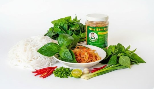 Mắm bằm Hòa Long thơm nồng vị biển