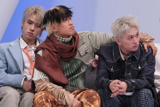 Kết quả Anh trai 'say hi' gây bức xúc