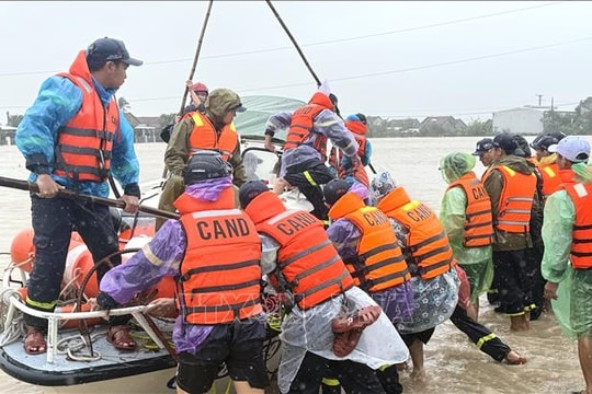 Chống thiên tai hay trở thành 'nhân tai' chỉ bằng cú nhấp chuột