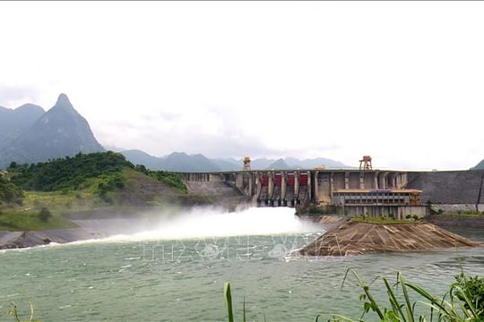 Lấy ý kiến tham vấn về dự án thủy điện ở Tuyên Quang và Sơn La