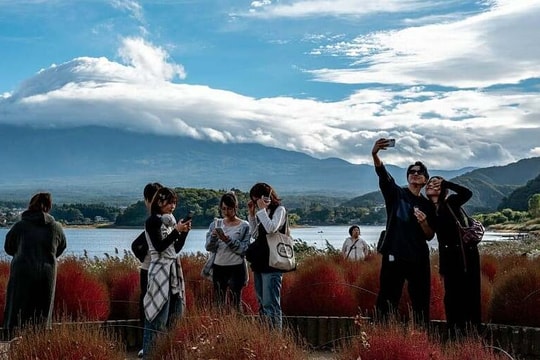 Nhật Bản khó tìm thị trường thay thế khách Trung Quốc