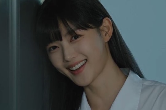 Kim Yoo Jung 'lột xác' với vai ác