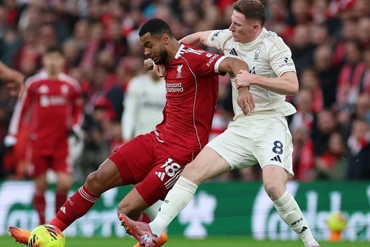 Rooney lo Liverpool đi theo vết xe đổ của Man Utd