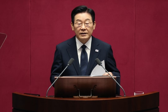 Tổng thống Hàn Quốc cảnh báo quan hệ liên Triều đang 'rất nguy hiểm'