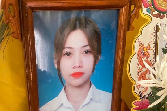 Thi thể nữ bị trói tay, bỏ túi nylon trôi sông