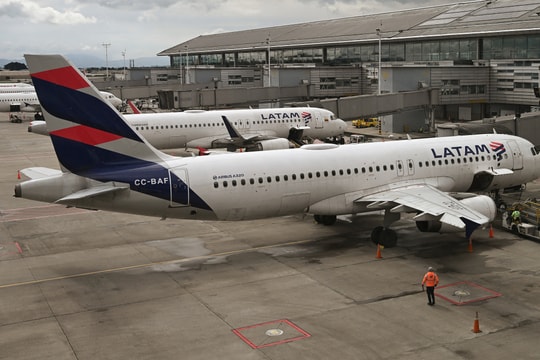 Loạt hãng ngừng chuyến bay đến Venezuela sau cảnh báo của Mỹ