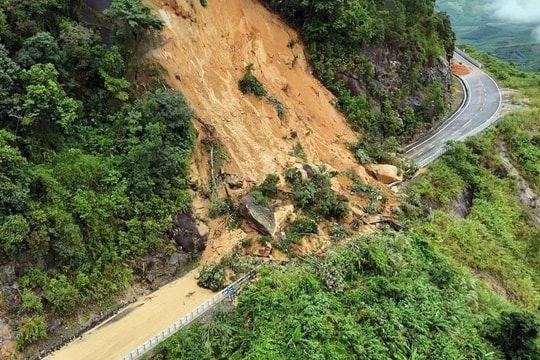 Công bố tình huống khẩn cấp sạt lở đèo Khánh Lê và nhiều tuyến đường