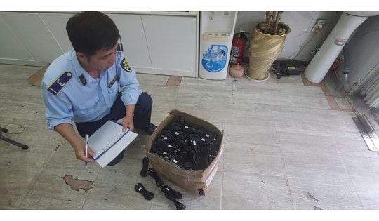 TPHCM: Ba doanh nghiệp vàng bị phạt, tịch thu hơn 54 gram vàng trang sức