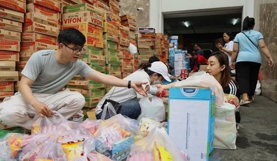 Hộ kinh doanh bị ảnh hưởng lũ lụt được miễn, giảm thuế như thế nào?