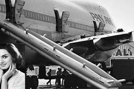 Đối đầu không tặc, nữ tiếp viên dũng cảm chắn đạn, cứu hơn 200 người