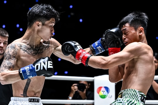 Lên gối hạ gục sao trẻ Trung Quốc, võ sĩ Nhật Bản nhận ngay 10.000 USD