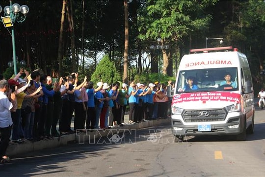 Gần 300 y bác sĩ, cán bộ Đồng Nai lên đường hỗ trợ đồng bào Đắk Lắk