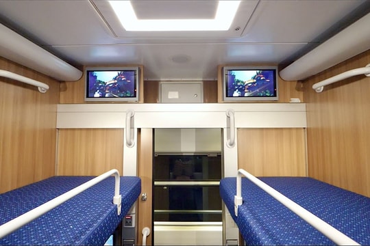 Đưa đoàn tàu 13 toa chất lượng cao vào phục vụ tuyến Hà Nội - Đà Nẵng