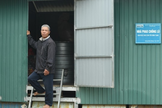 Nhà phao Dân trí, điểm tựa an toàn cho người dân vùng lũ